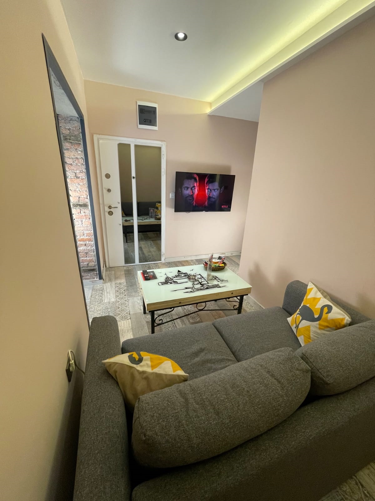 Güvenpark'a Yürüme Mesafesinde Kiralık Oda ve Daireler